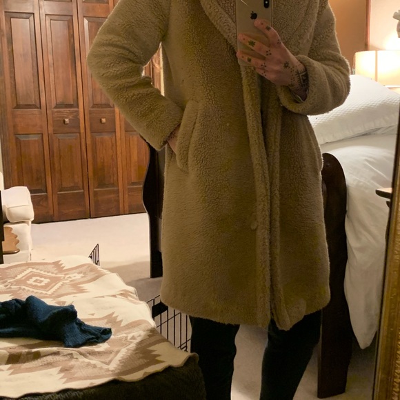 Gap Teddy Coat - Picture 2 of 7